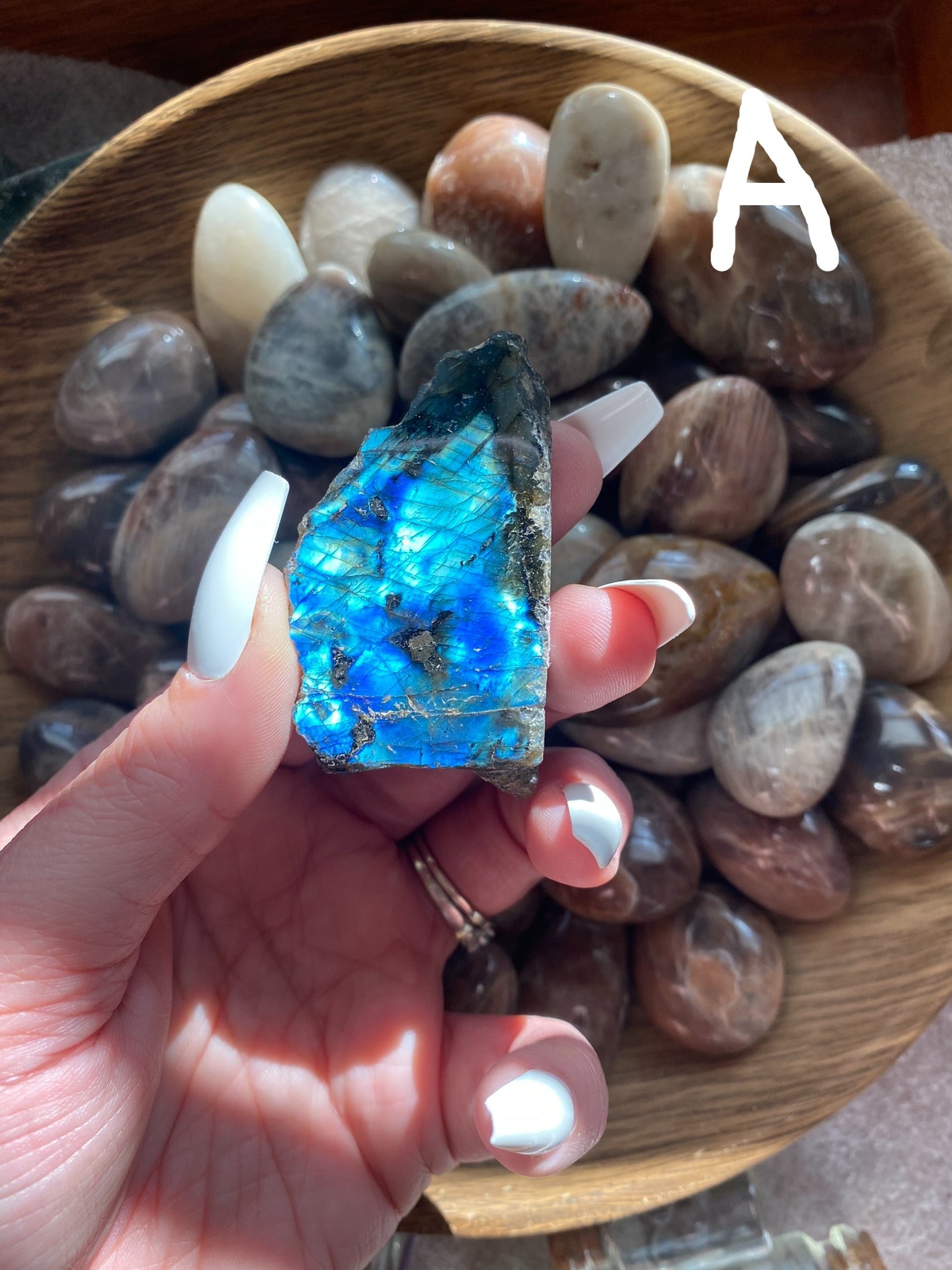 labradorite with bright blue flash